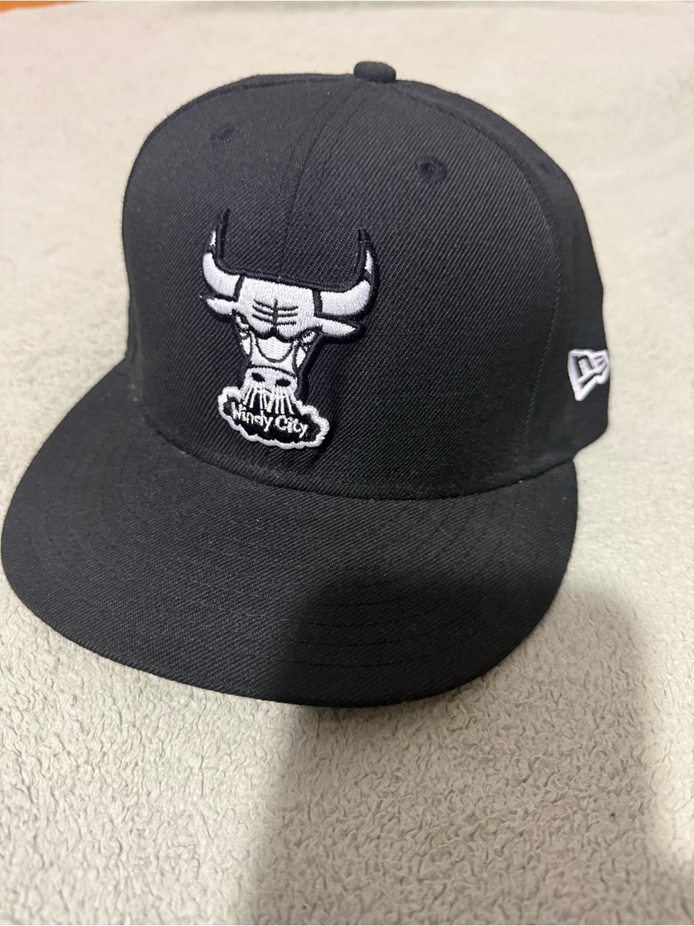 New Era Black and White Bulls Logo Fitted Cap